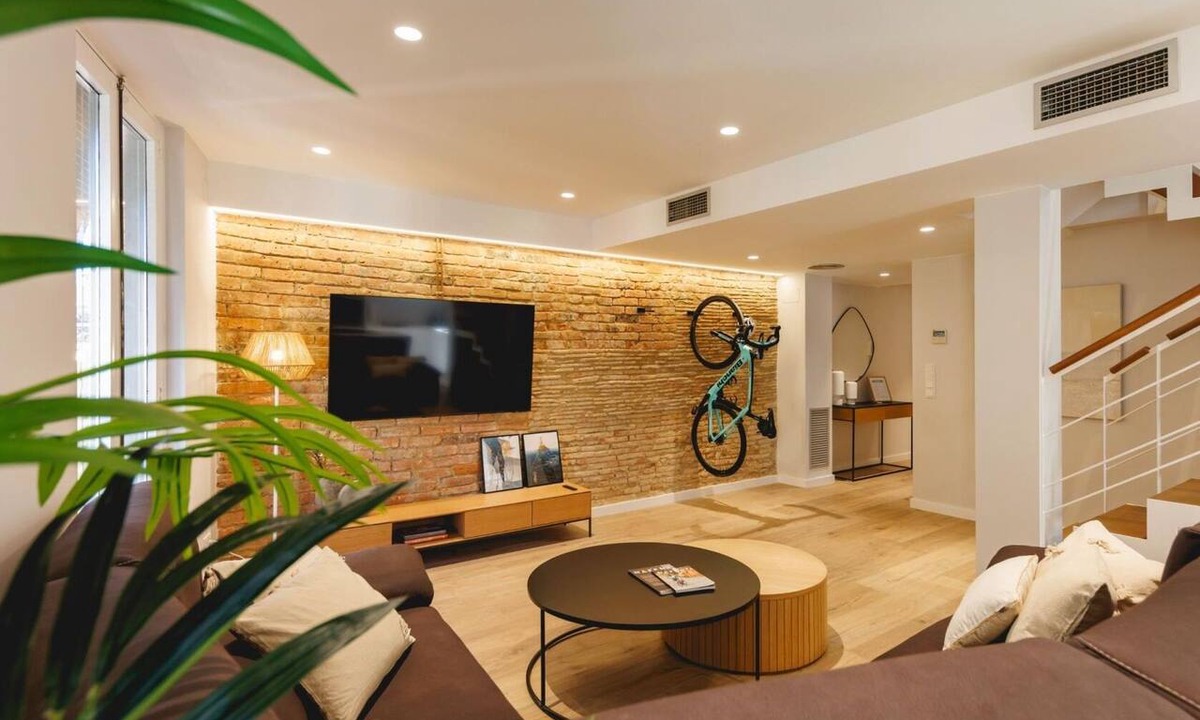 Old Town Apartment | Bravissimo Cort Reial Duplex, with 3 bedrooms