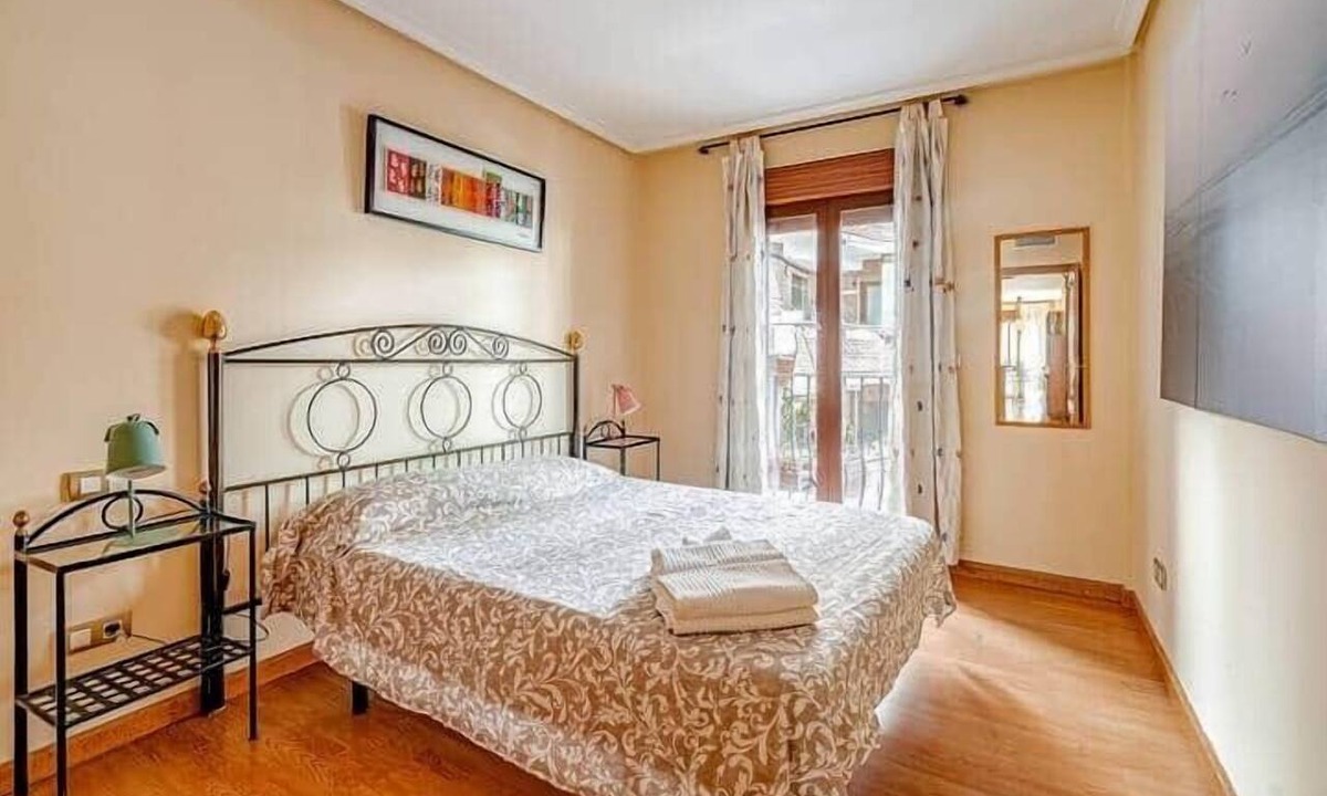 Prosperidad House | Bright, centrally located, and quiet