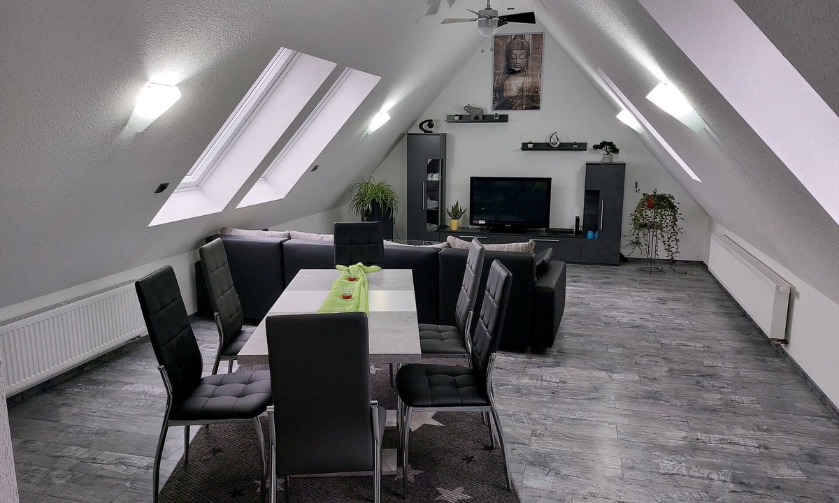 Rothlein Apartment | Bright modern 110sqm apartment, incl. WLAN and parking, up to 6 persons,