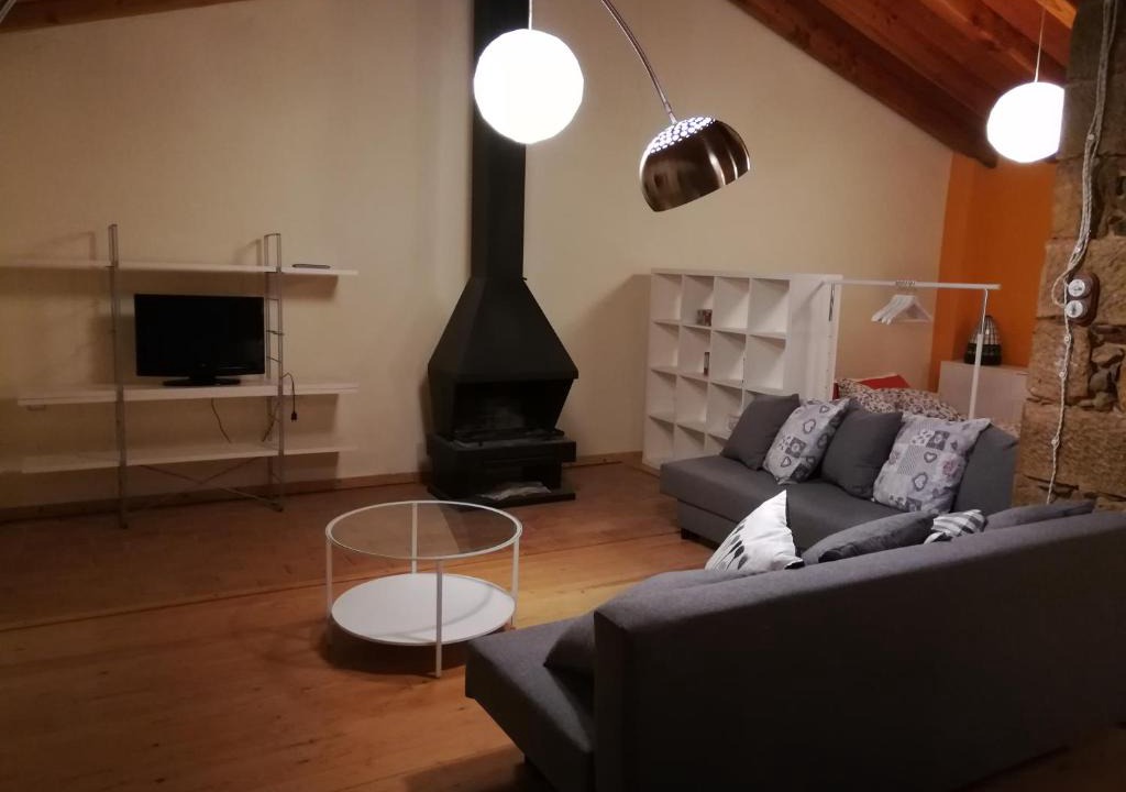 Sarroca de Lleida House | CA L'AVIADOR