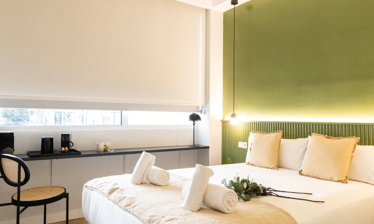 Lista Hotel | Calma Rooms by Charming VI