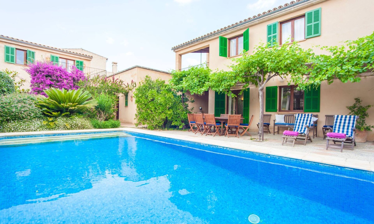 Petra Villa | CAN CASTA - Villa with private pool in Petra. Free WiFi.