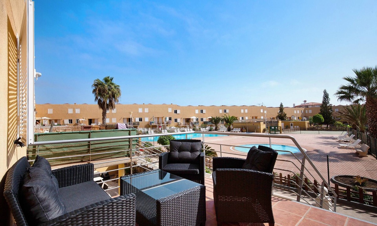 Nuevo Horizonte House | Casa Aripauso with Shared Pool, Private Terrace, Sunset Views and Wi-Fi