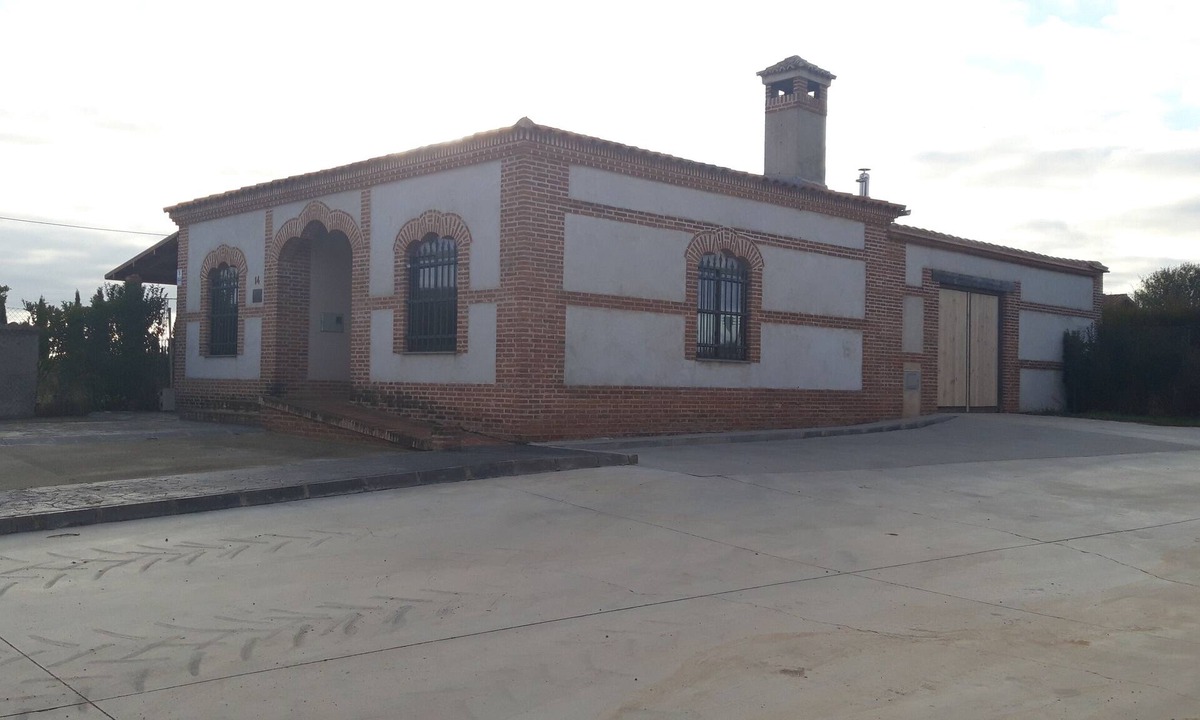 El Pedroso de la Armuna Cottage | Casa Los Quiñónes - Enjoy the countryside close to Salamanca