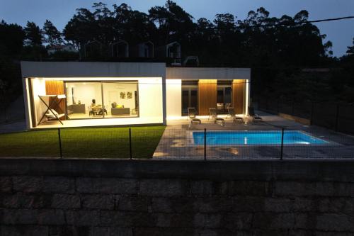 Boiro House | Casa OS BALCÓNS