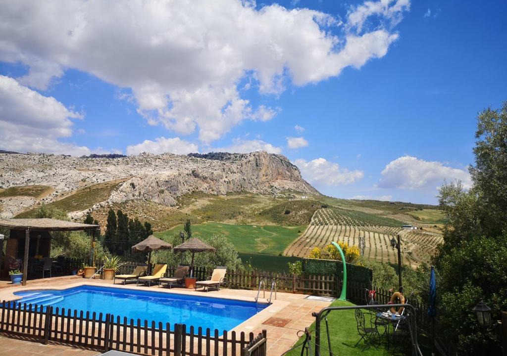 Antequera House | CASA RURAL EL CHAPARRO