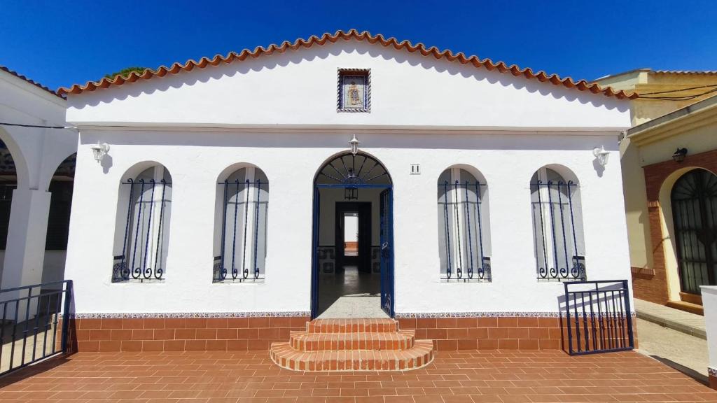 Lepe House | Casa Rural en La Ermita de la Bella, El Terrón, Lepe
