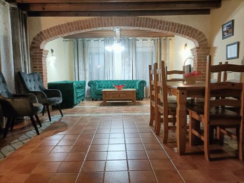Coca de Alba House | Casa Rural Mudayyan