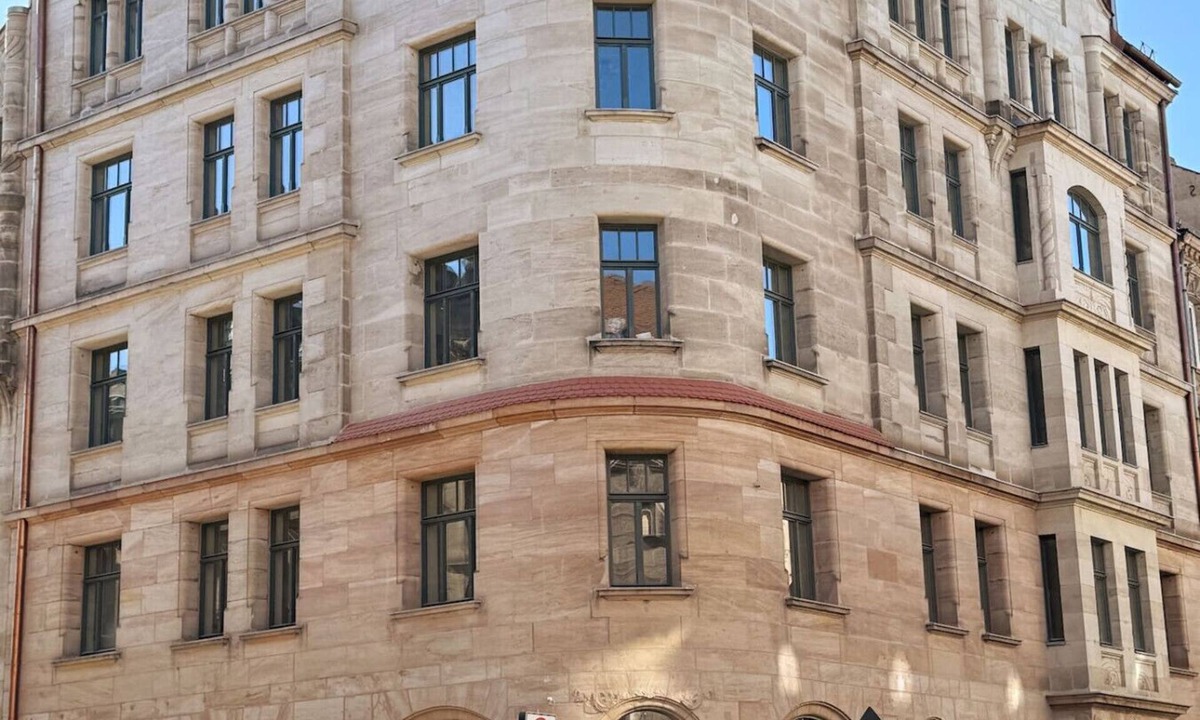 Fuerth Apartment | Central business apartment for 4