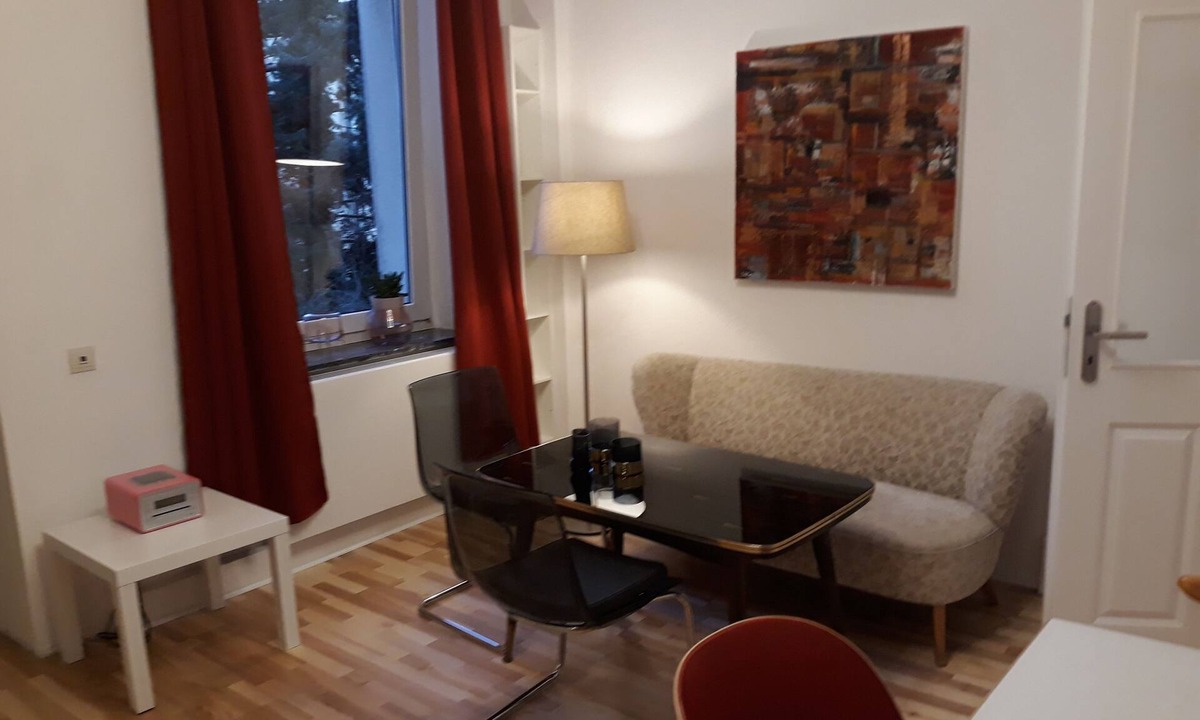 Innenstadtring Apartment | Central Vacation Rental in the Hansaviertel Highlight 2027: Sculpture Exhibition