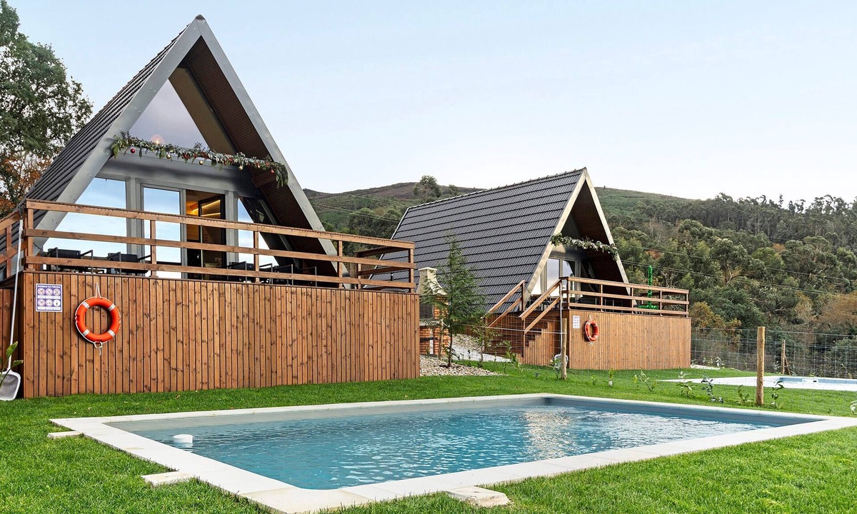 Ponte da Barca Ski Chalet | Chalet 'Luna in Rio' with Mountain View, Wi-Fi and Air Conditioning