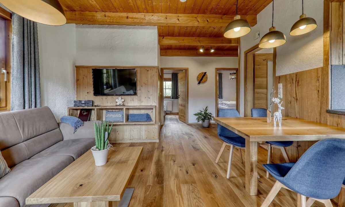 Barnzell Apartment | Chalet Lusen - Pure Relaxation: Sauna, Hot Tub, Terrace, and Breakfast