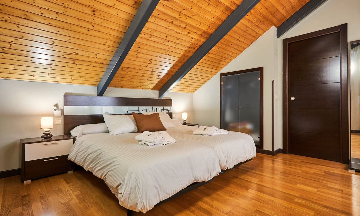 Prado Sancho Apartment | Charm & Terrace in Central Ávila