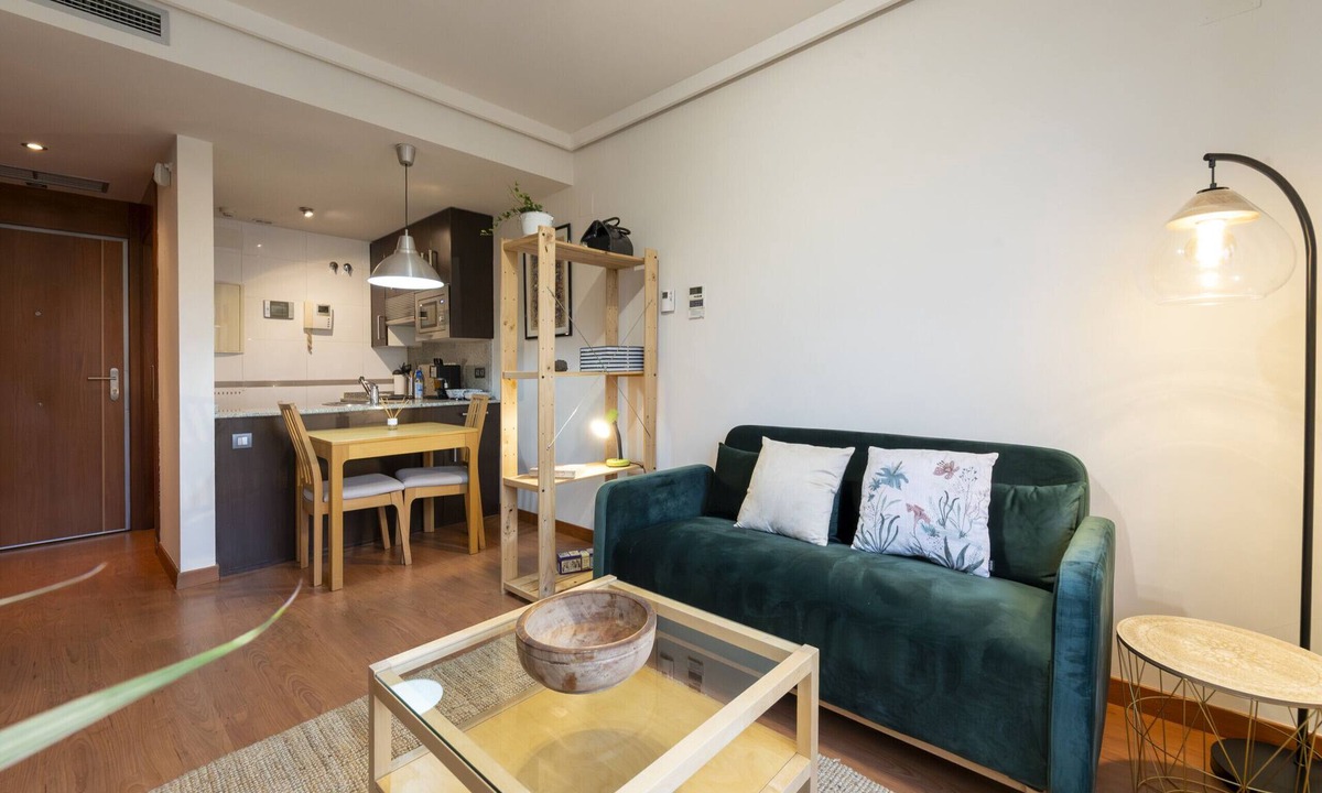 Moncloa-Aravaca Apartment | Charming 1 bedroom flat Gym Gated urbanisation Madrid