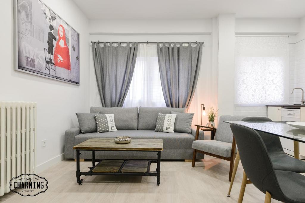 Las Acacias Apartment | Charming Puerta de Toledo