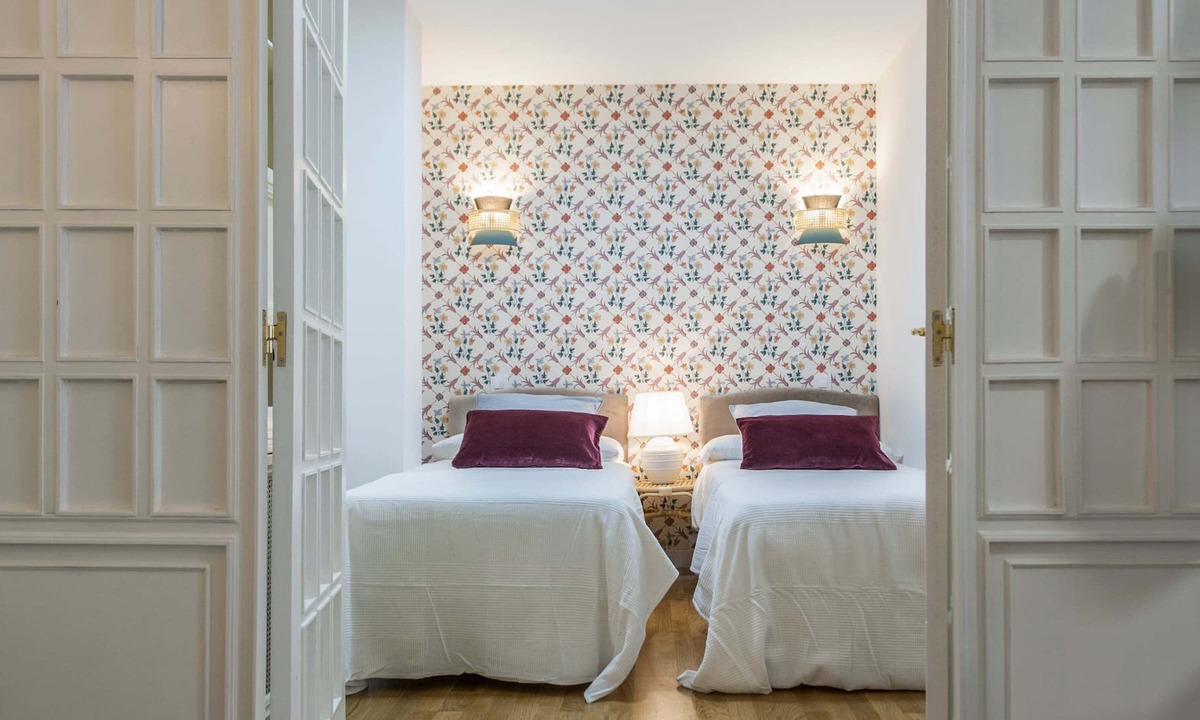 Nino Jesus Apartment | CHIC APARTMENT WITH POOL NEAR THE RETIRO