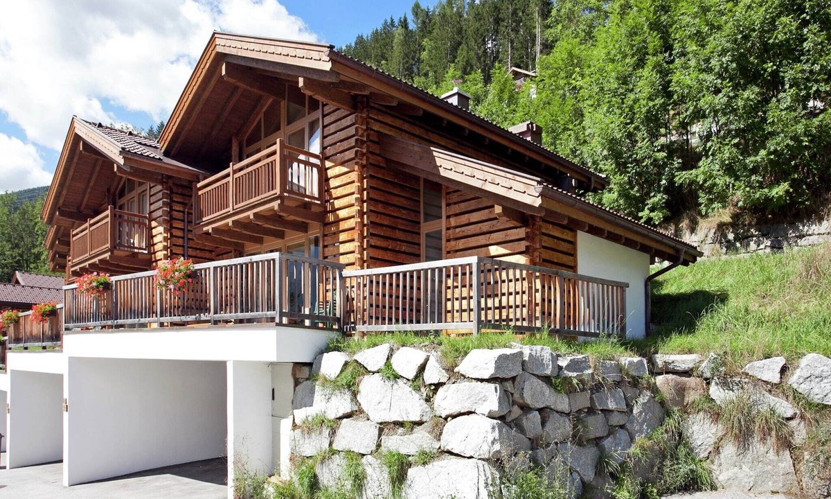 Wald im Pinzgau Ski Chalet | Chic chalet Wald in Pinzgau with pool