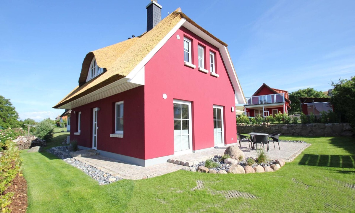 Monchgut-Granitz House | Chic vacation home with sea view, terrace and fireplace - Ferienhaus Falke