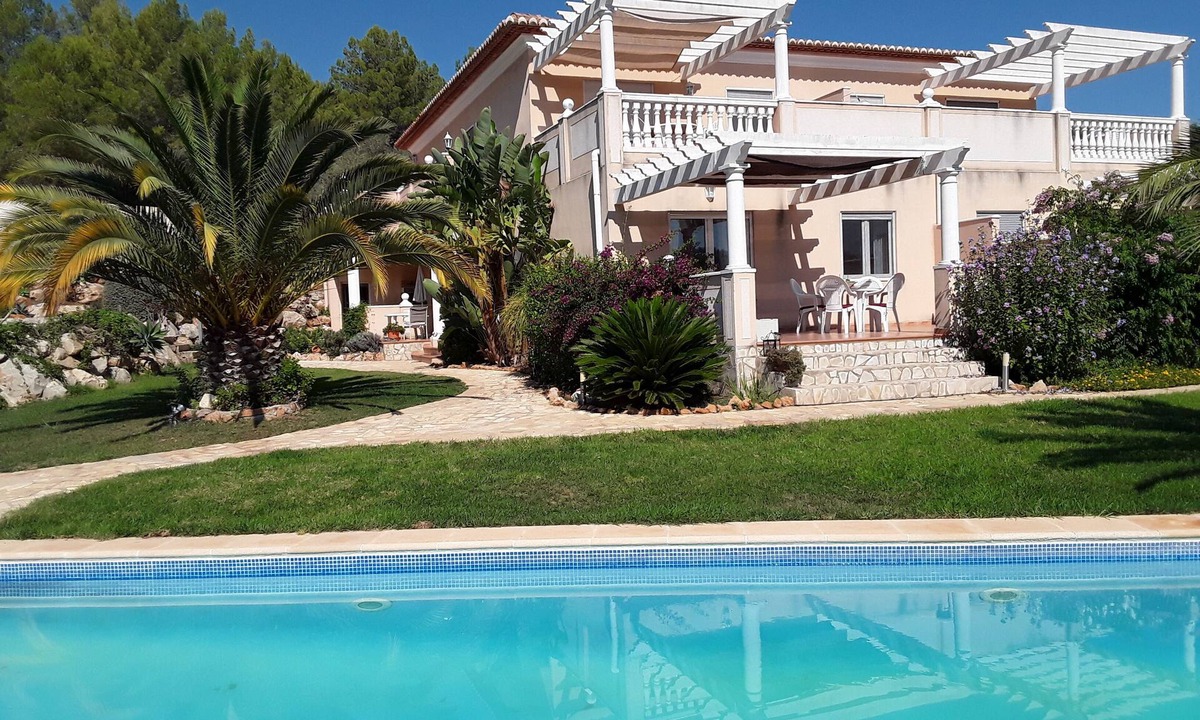 Lliber Apartment | Comfort apartment with terrace by the pool