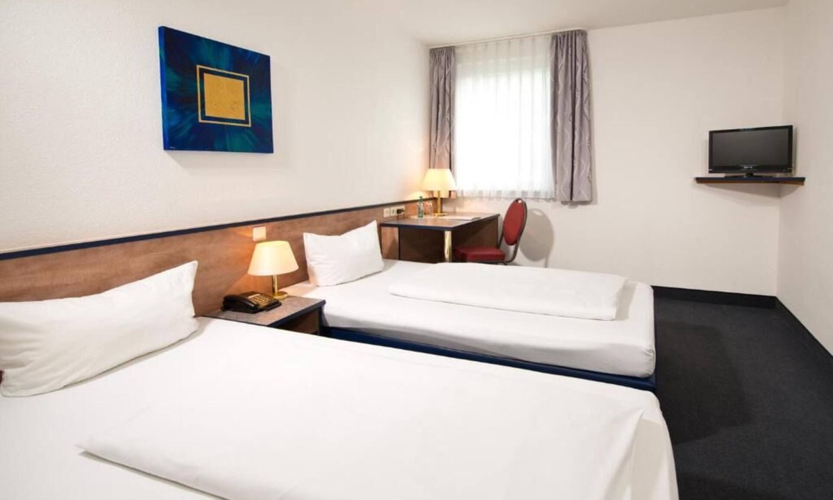 Monheim Hotel | Comfortable Double Room | Great Base for Exploring the Rhine Region