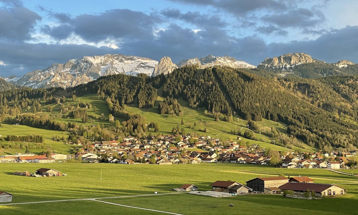 Buching Condo | Comfortable, quiet apartment in the beautiful Ostallgäu - FeWo Fischer Halblech -