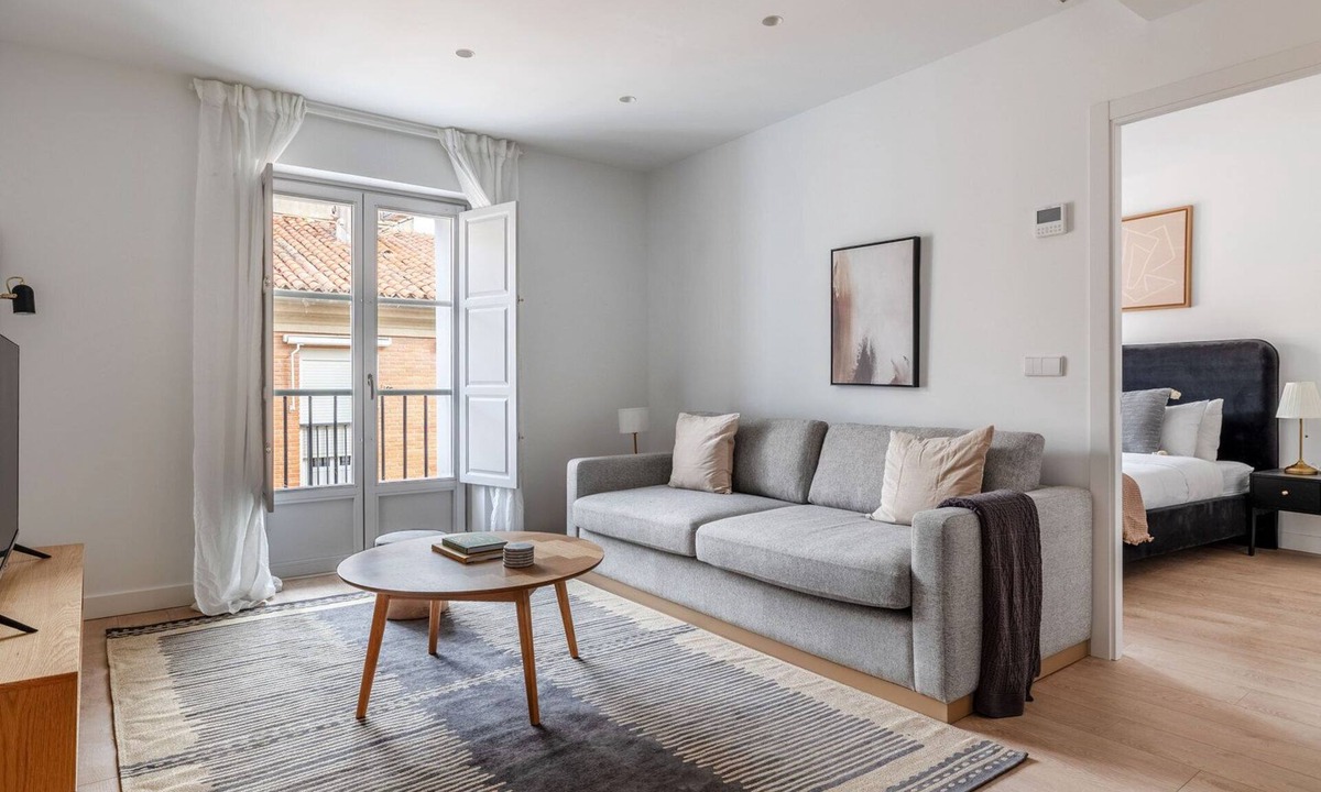 Malasana Apartment | Cool Malasaña 1BR w/Elevator, close to Dining, by Blueground