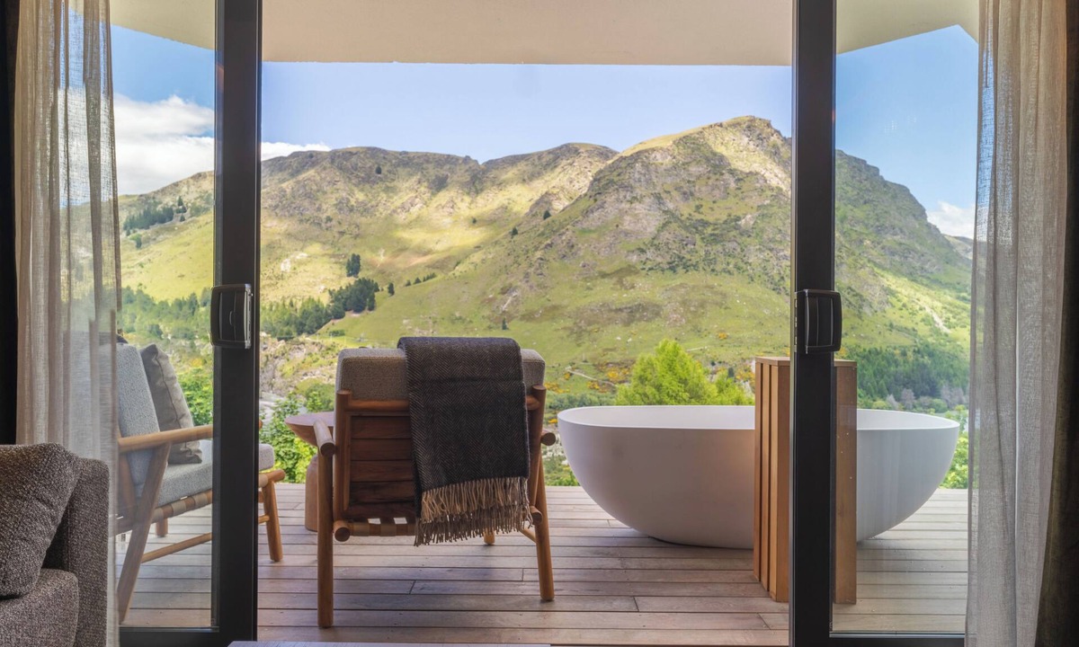 Arthur's Point Hotel | Coronet Ridge Resort