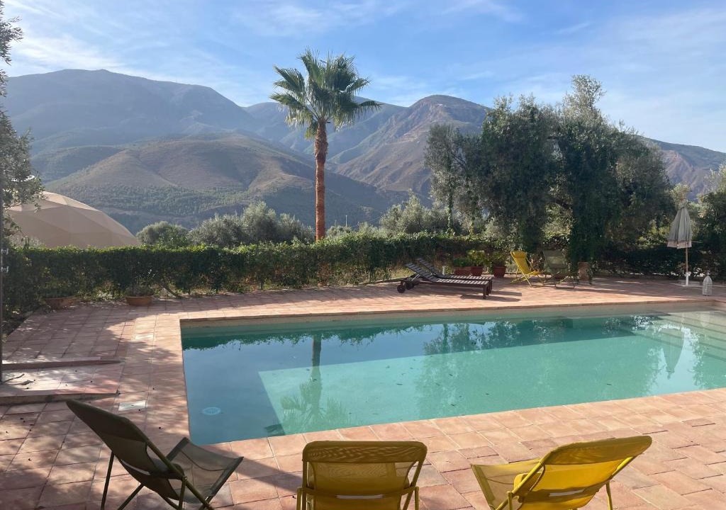 Orgiva Hotel | Cortijo Tayula-Centro de Recuperación y Descanso