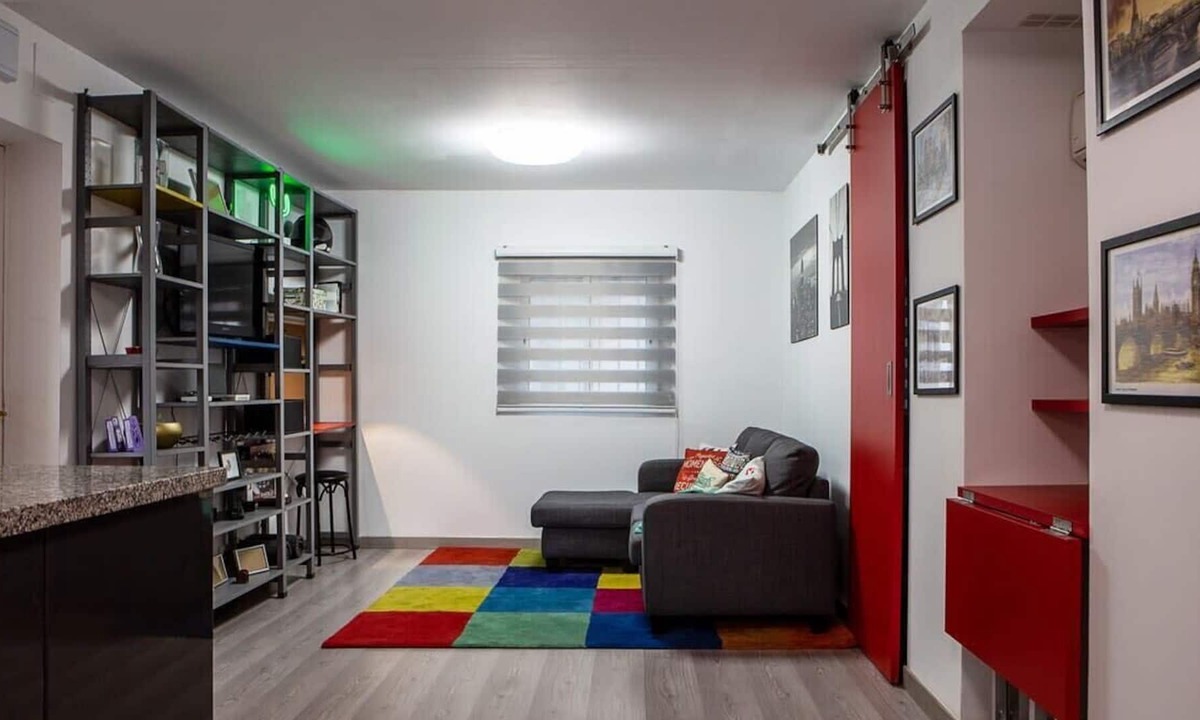 Rejas Apartment | Cosy 2 Bedroom Apartment in Madrid