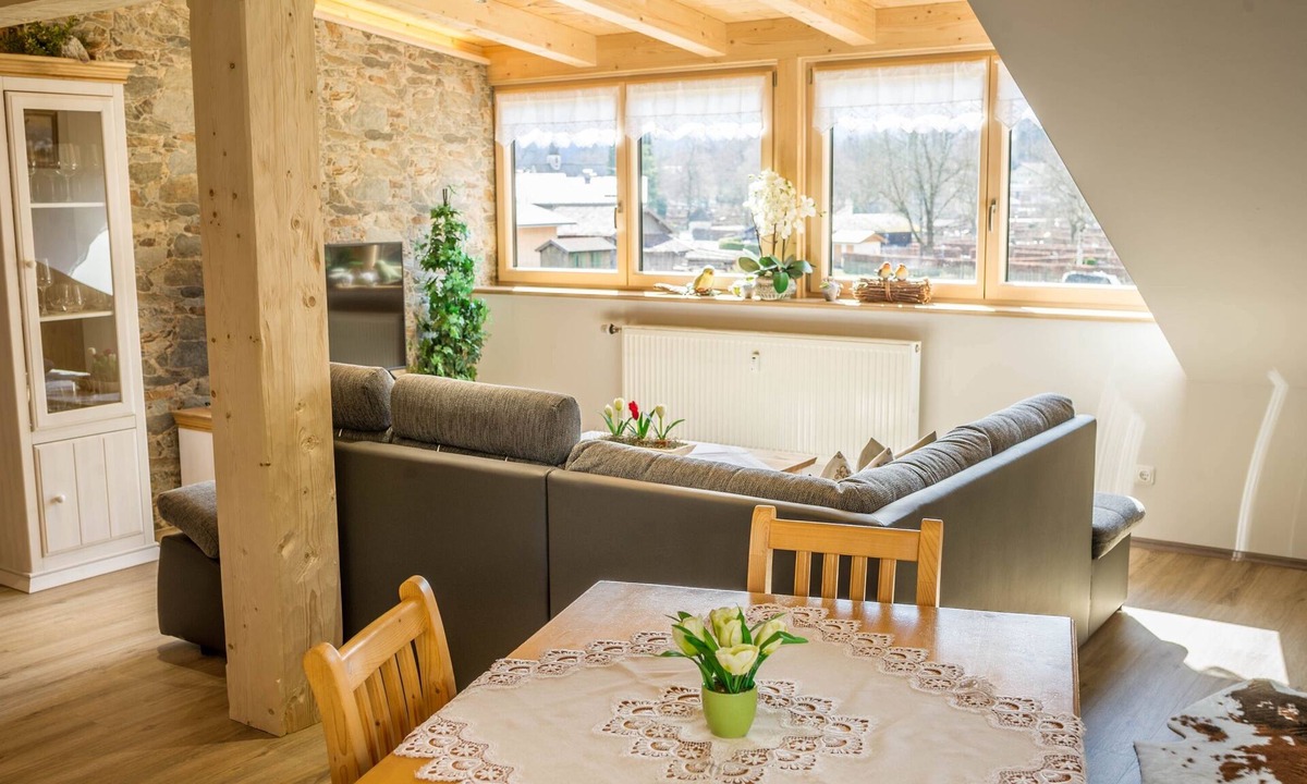 Sonnenbichl Apartment | Cosy Apartment Bergpanorama with Balcony, Mountain View & Wi-FI