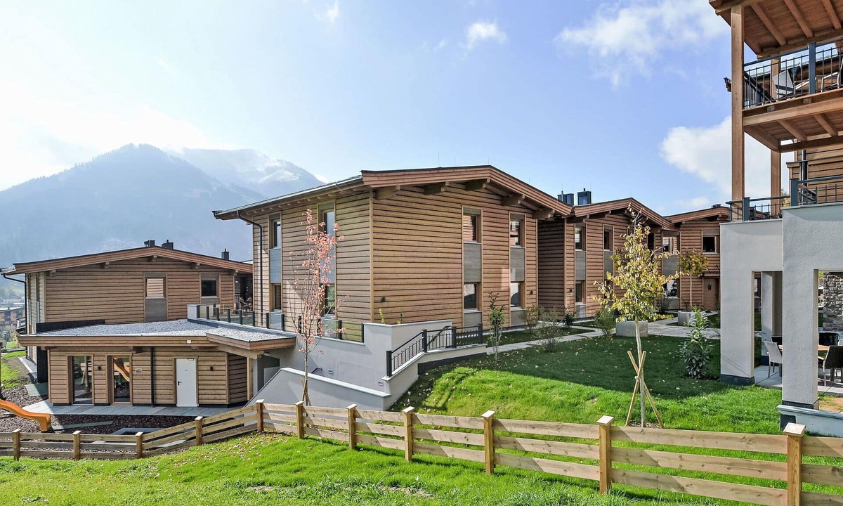 Lauterbach Apartment | Cosy apartment for 12 guests with WIFI, TV, terrace and pets allowed