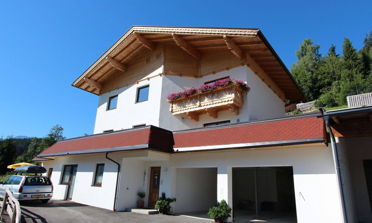 Emberg Apartment | Cosy apartment for 6 guests with WIFI, TV, terrace, pets allowed and panoramic view