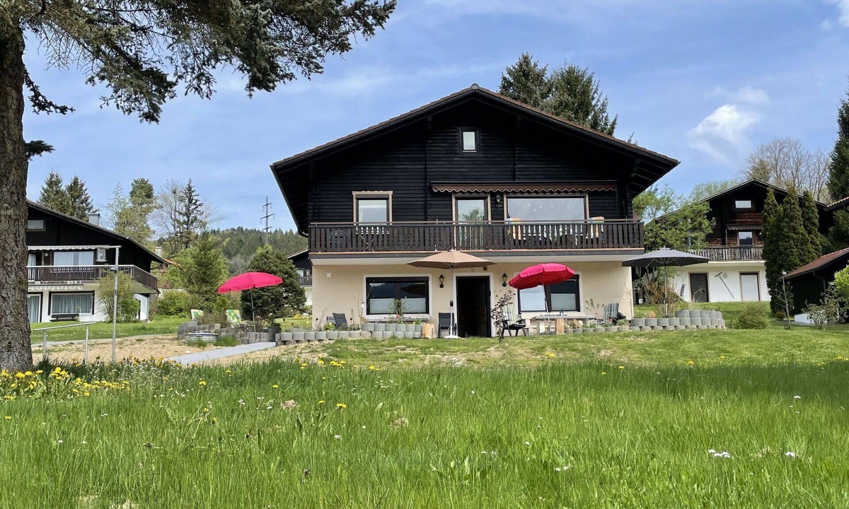 Hohenwarth Apartment | Cosy apartment for 5 guests with WIFI, TV, balcony and parking