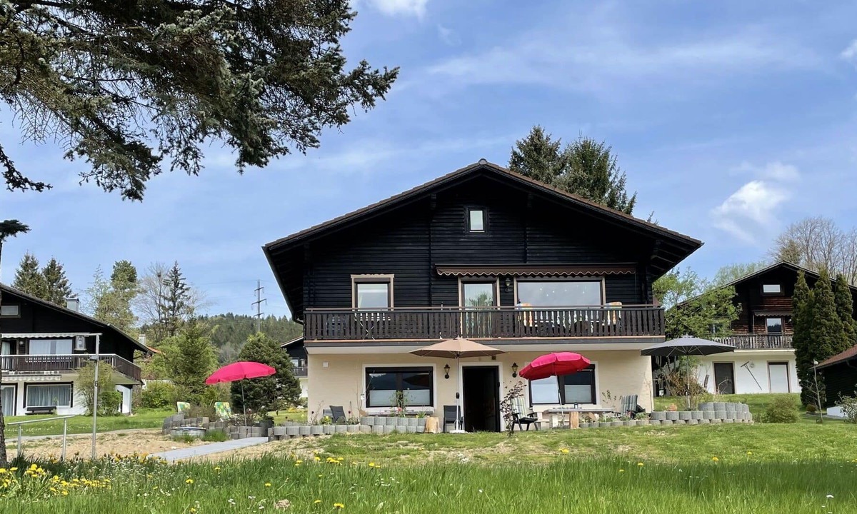 Hohenwarth Apartment | Cosy apartment for 4 guests with WIFI, TV, terrace and parking