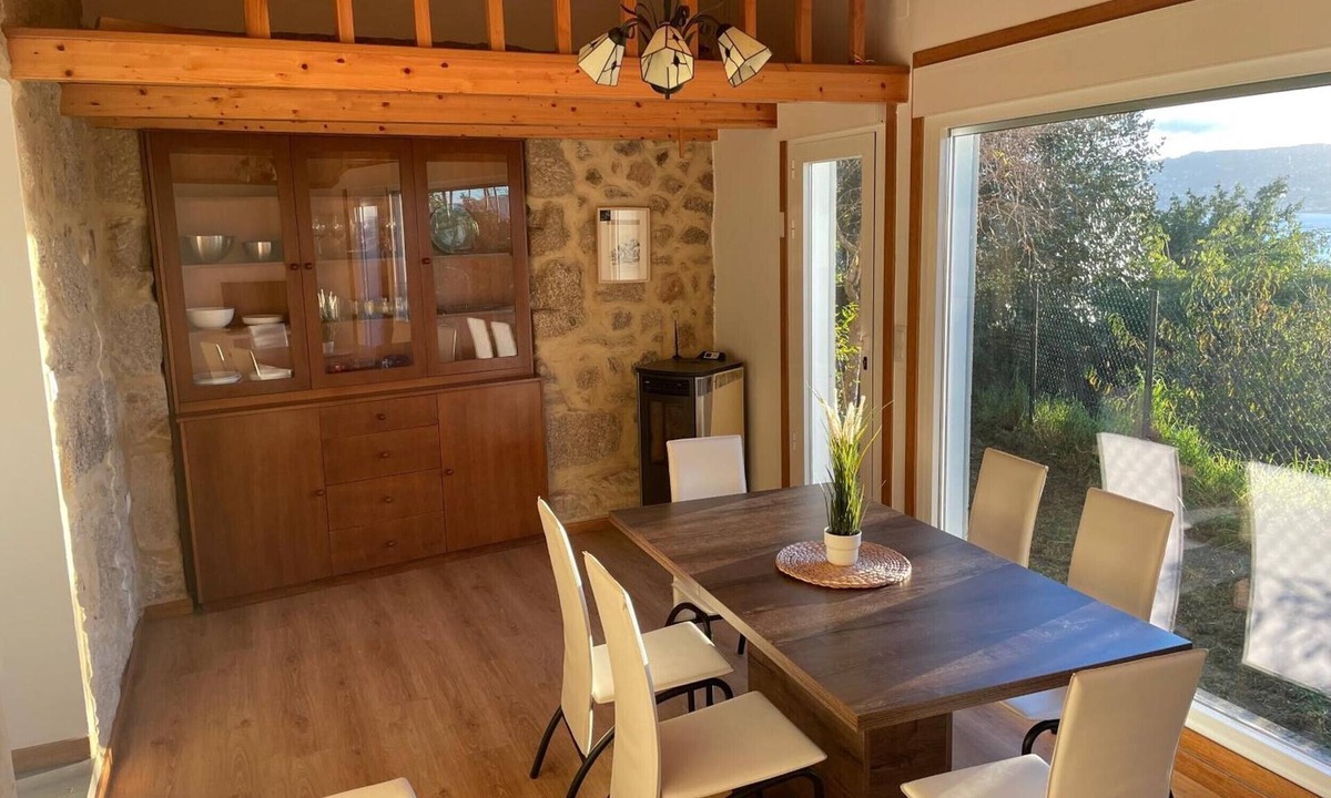 Moana Cottage | Country House with Private Terrace, Garden, and Wi-Fi
