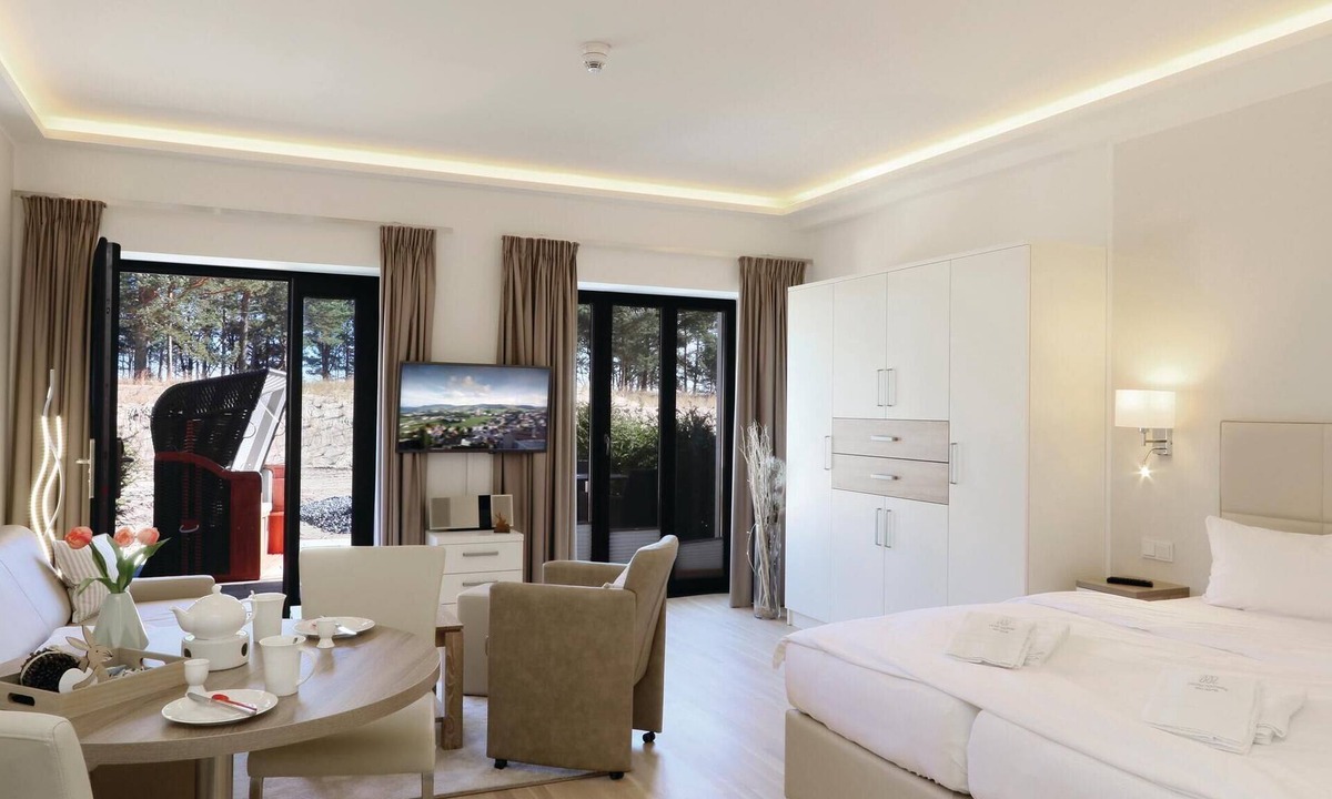 Prora Apartment | Cozy apartment in Binz with outdoor swimming pool