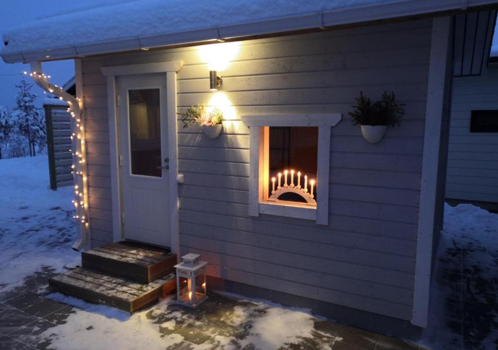 Rovaniemi Ski Chalet | Cozy Cottage - Free WIFI and Parking