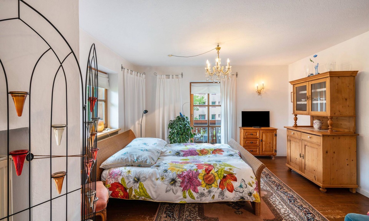 Schwob Apartment | Cozy holiday apartment "Edelweiß" with 2 balconies, Wi-Fi, mountain view and parking