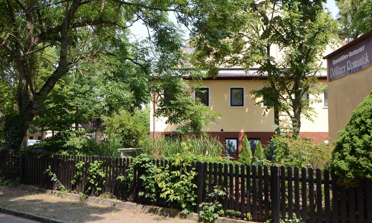 Dolitz Apartment | Cozy, stylish maisonette apartment with large terrace surrounded by greenery