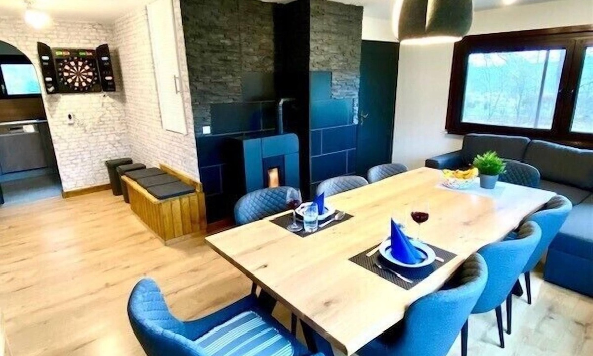 Selbitz Apartment | Cozy vacation apartment for up to 8 people with terrace