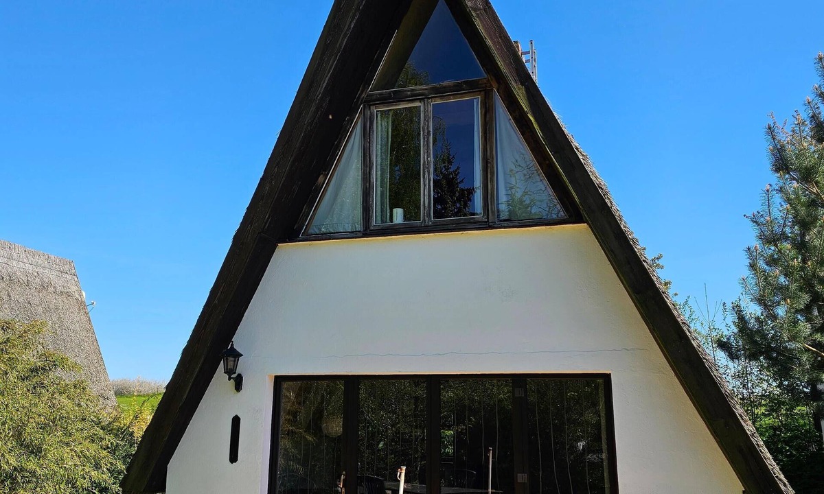 Wittenbeck House | Cozy vacation home in the countryside with fireplace, sauna and garden.