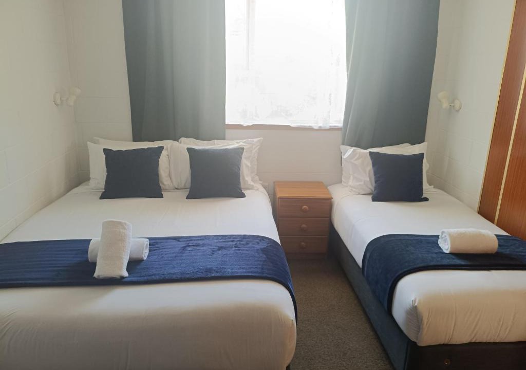 North Dunedin Hotel | Cumberland Motel