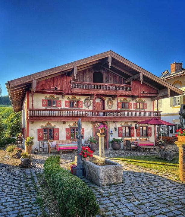 Torwang Apartment | Das Schusterhäusl - Urlaub im oberbayerischen Baudenkmal