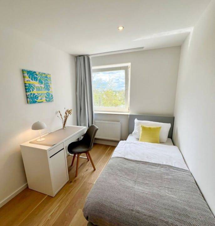Aubing-Sud Resort | 65 m² Private room ∙ 1 bedroom ∙ 1 guest