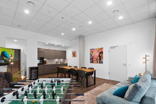 Aubing-Sud Apartment | 220 m² Apartment ∙ 4 bedrooms ∙ 12 guests