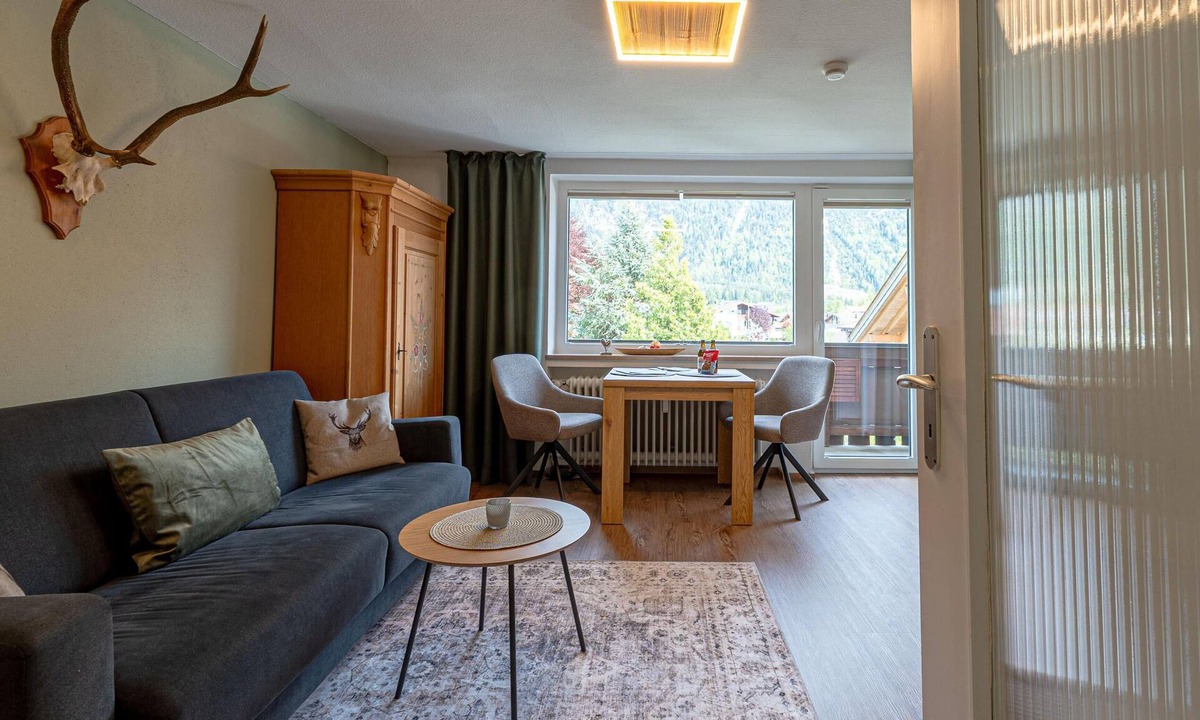 Mittenwald Apartment | Die Neue Fewo Bergtraumblick - Ihr Urlaub zu Zweit mit Traumhaften Aussichten!