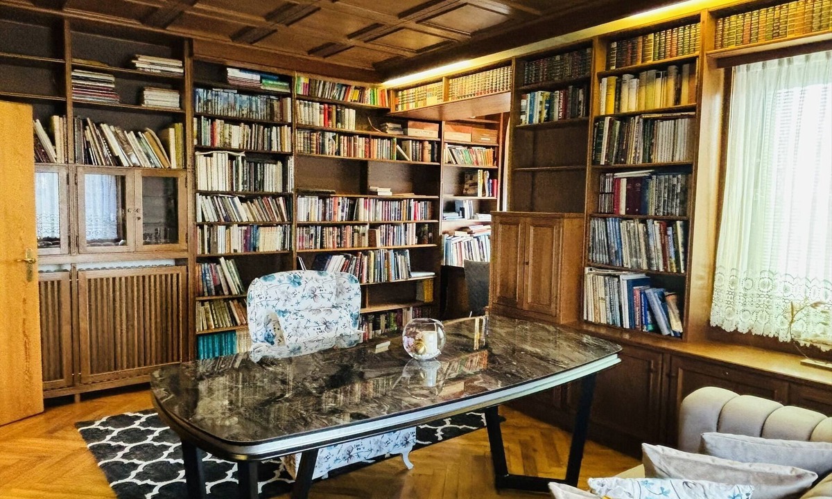 Muehldorf am Inn House | Director's villa in prime location with alpine views