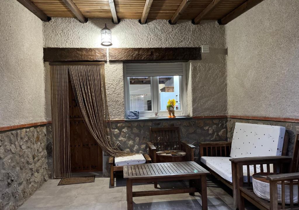 Serradilla del Arroyo House | Dolmen