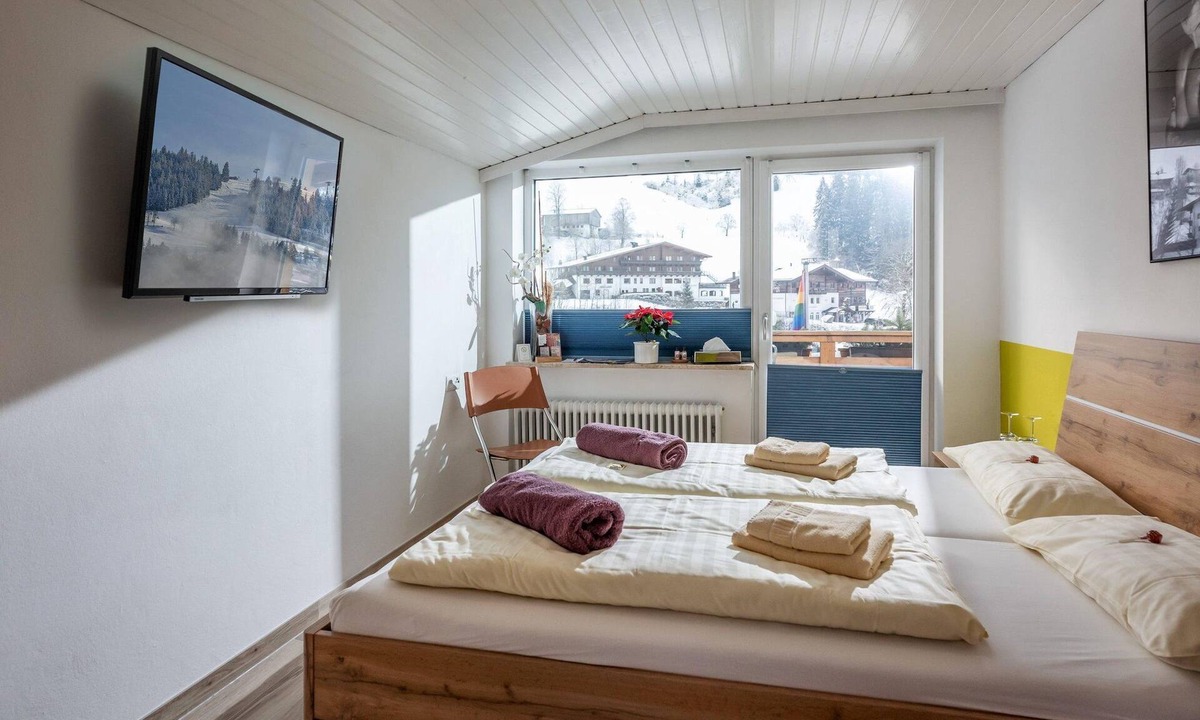 Scheffau am Wilden Kaiser Cottage | Doppelzimmer mit Gemeinschaftsbad - Haus Romeo - Alpine Gay Resort