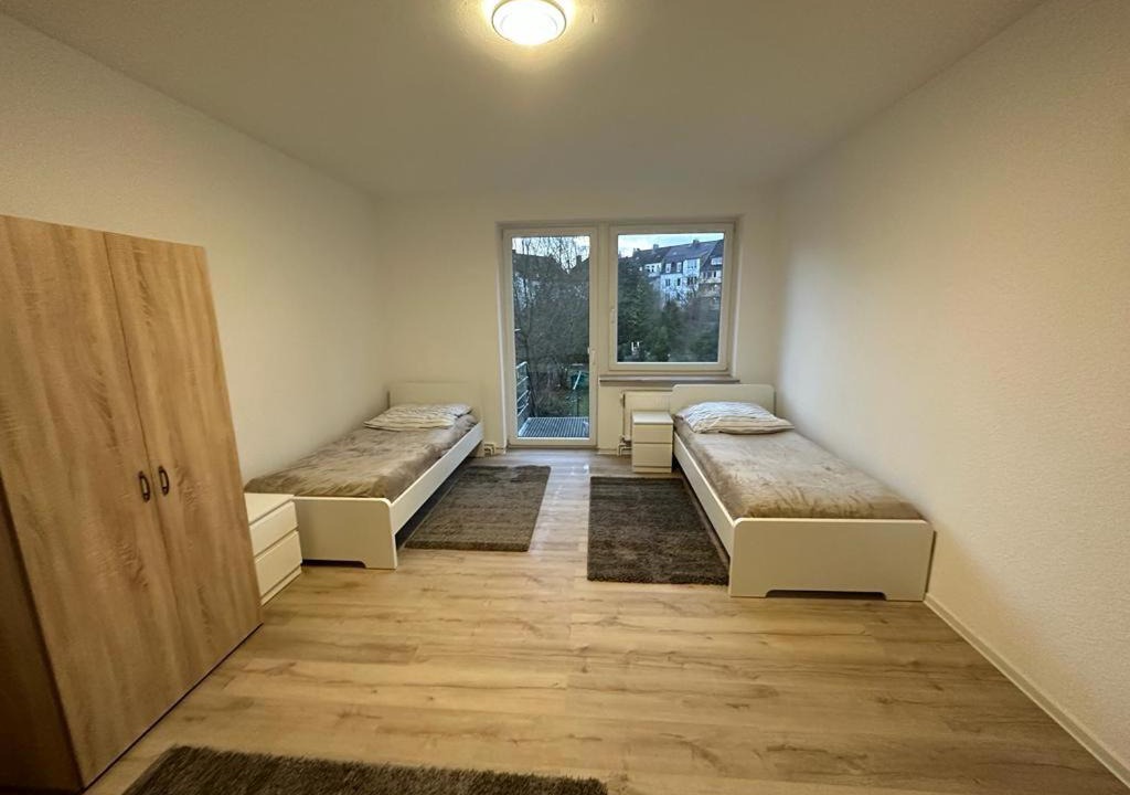 Osnabrueck House | Doppelzimmer in einer Dreizimmerwohnung mit Bad und Küche